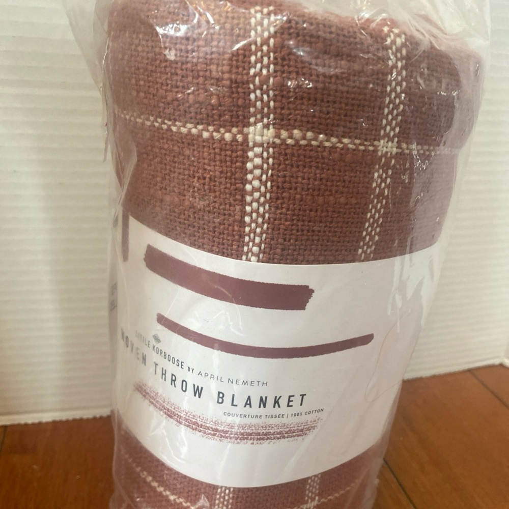 Little Korbosse By April Nemeth Woven Throw Blanket 100% cotton 50"x60" New